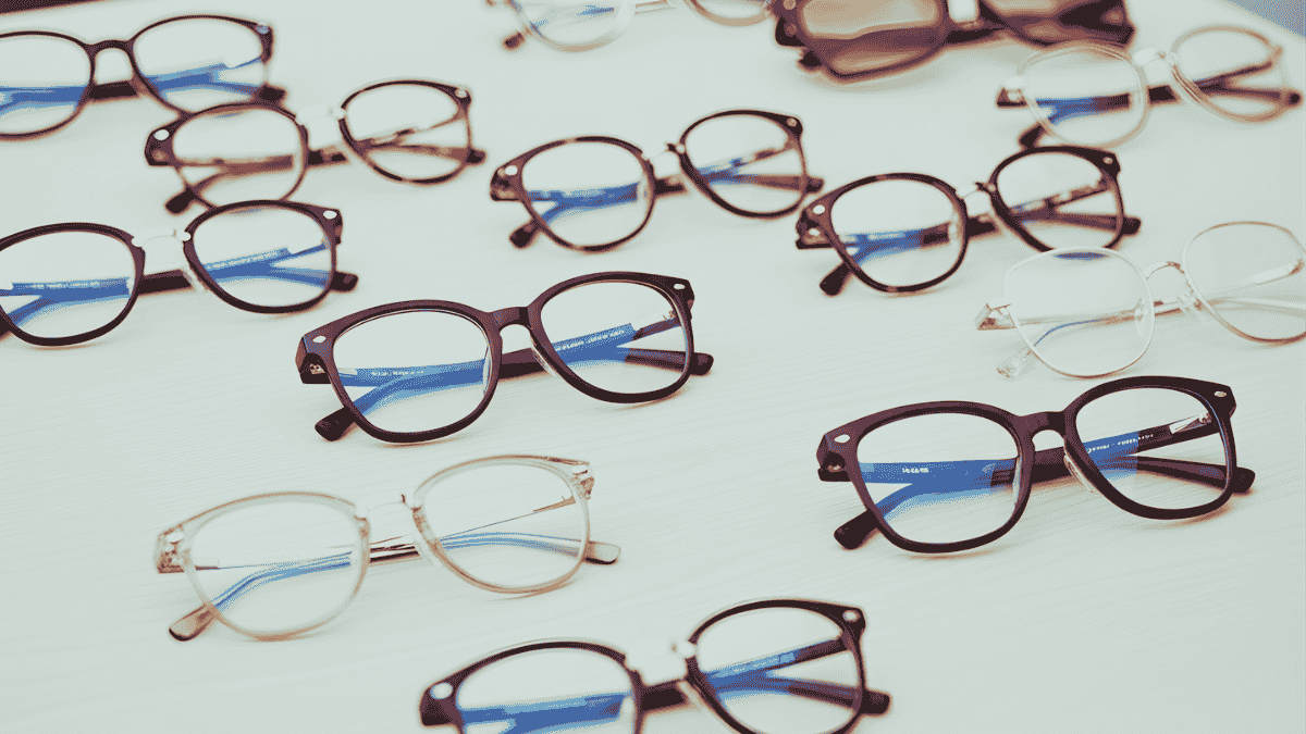Variedad de gafas con filtro azul